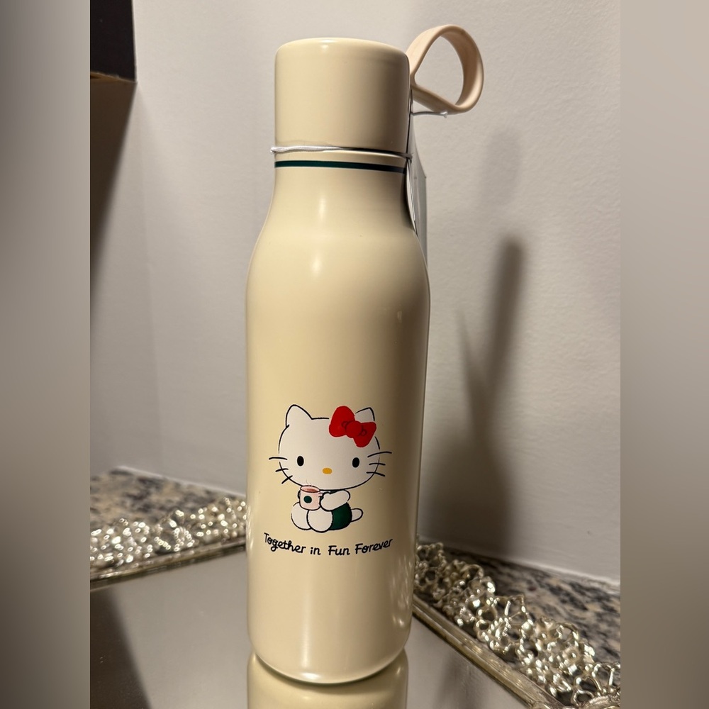 Hello Kitty Cream Thermos